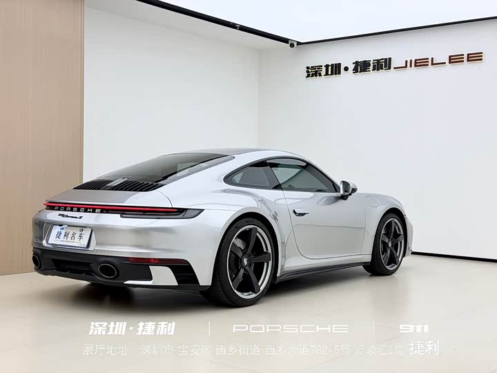 Фото 4 - Porsche 911