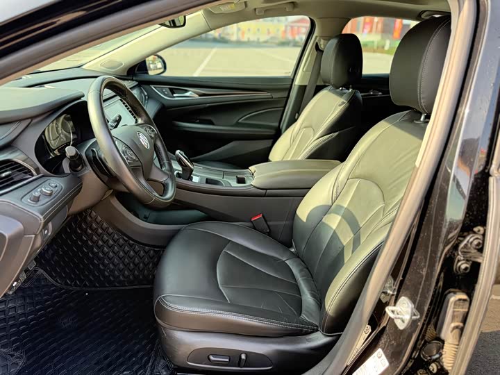 Фото 4 - Buick LaCrosse