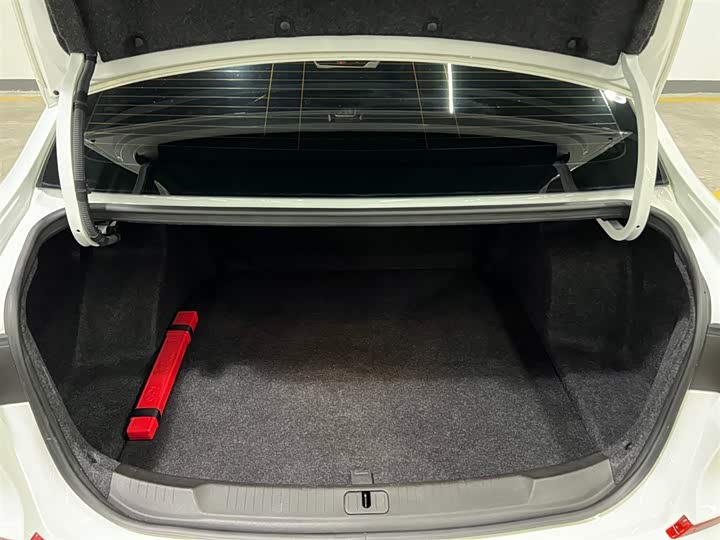 Фото 7 - Chevrolet Monza