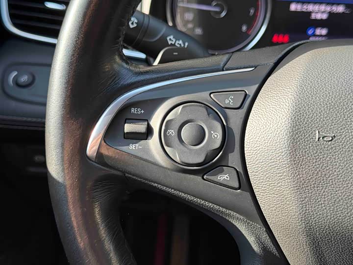 Фото 21 - Buick LaCrosse