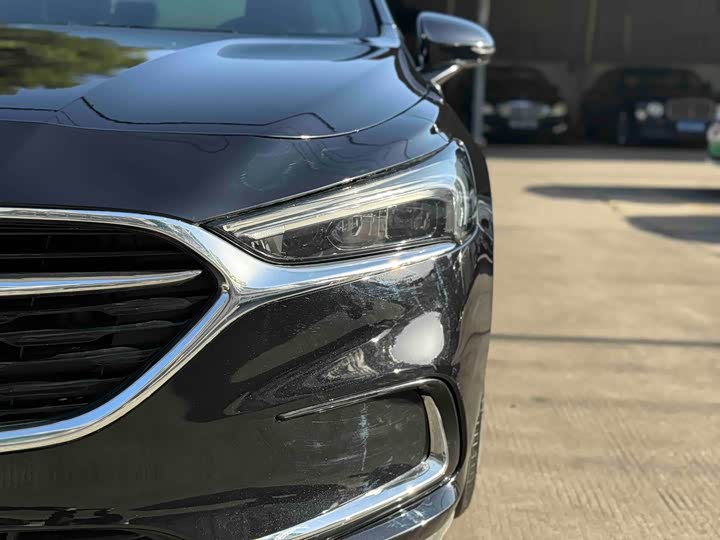 Фото 23 - Buick LaCrosse