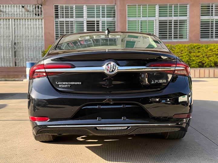 Фото 5 - Buick LaCrosse