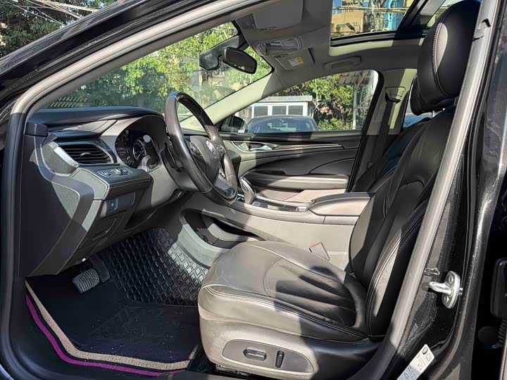 Фото 7 - Buick LaCrosse