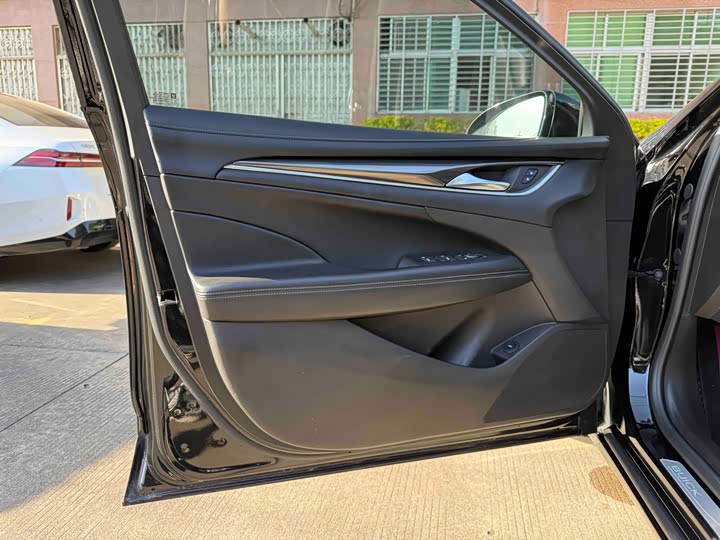 Фото 8 - Buick LaCrosse