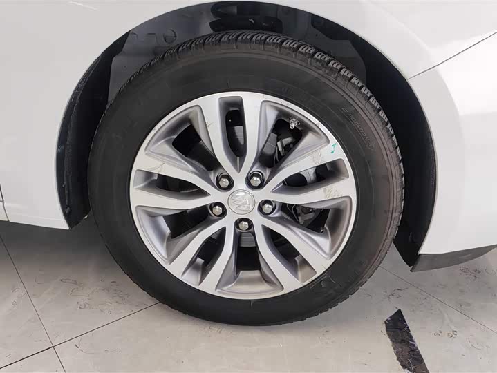 Фото 6 - Buick Excelle GT