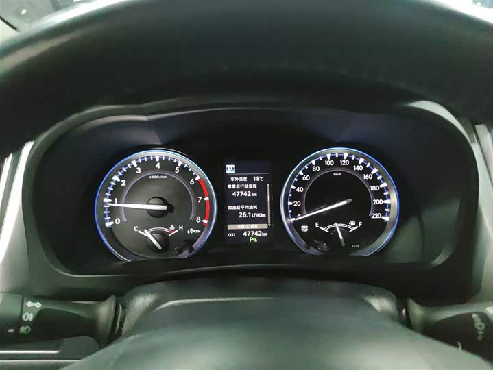 Фото 12 - Toyota Highlander