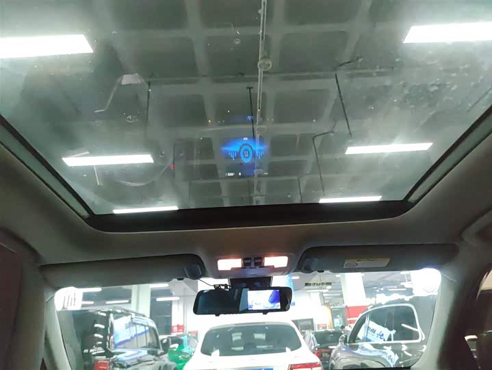 Фото 18 - Toyota Highlander