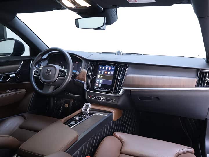 Фото 19 - Volvo S90