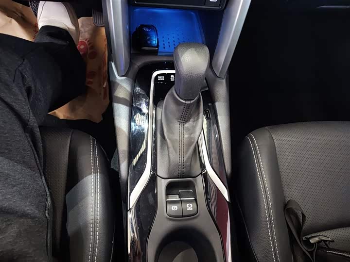 Фото 14 - Toyota Frontlander