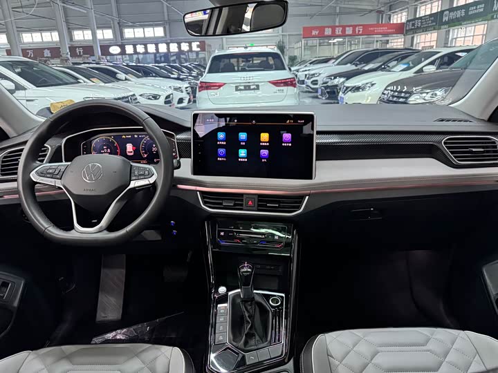 Фото 17 - Volkswagen Tayron