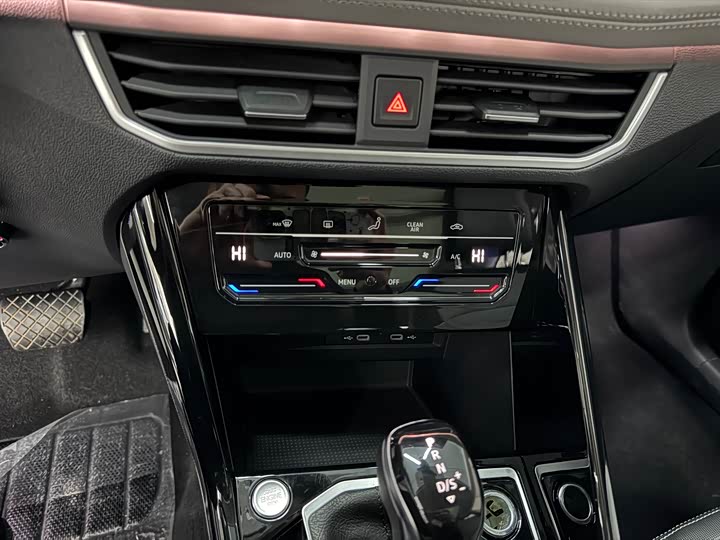 Фото 9 - Volkswagen Tayron