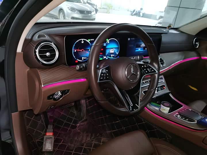 Фото 10 - Mercedes-Benz E-Class Hybrid