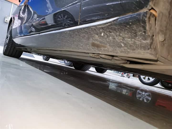 Фото 21 - Mercedes-Benz E-Class Hybrid