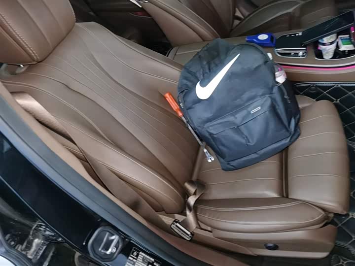 Фото 25 - Mercedes-Benz E-Class Hybrid