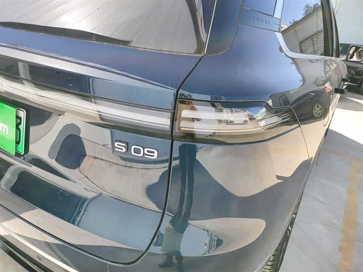 Фото 8 - Changan Deepal S09