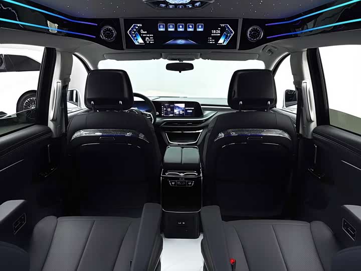 Фото 13 - Buick GL8 ES