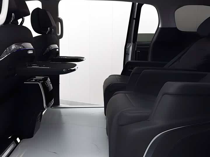 Фото 16 - Buick GL8 ES