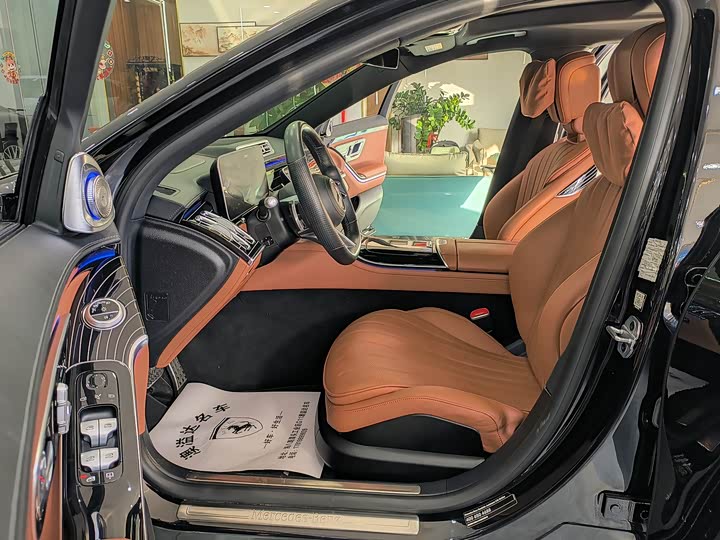 Фото 6 - Mercedes-Benz S-Class