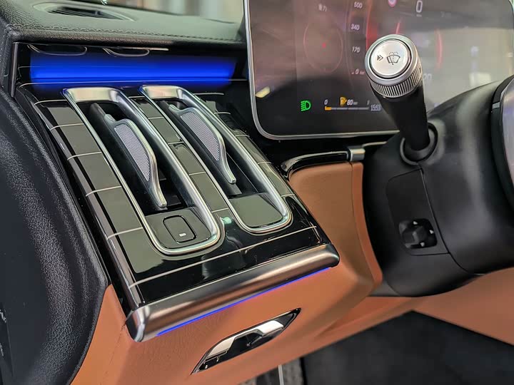 Фото 8 - Mercedes-Benz S-Class