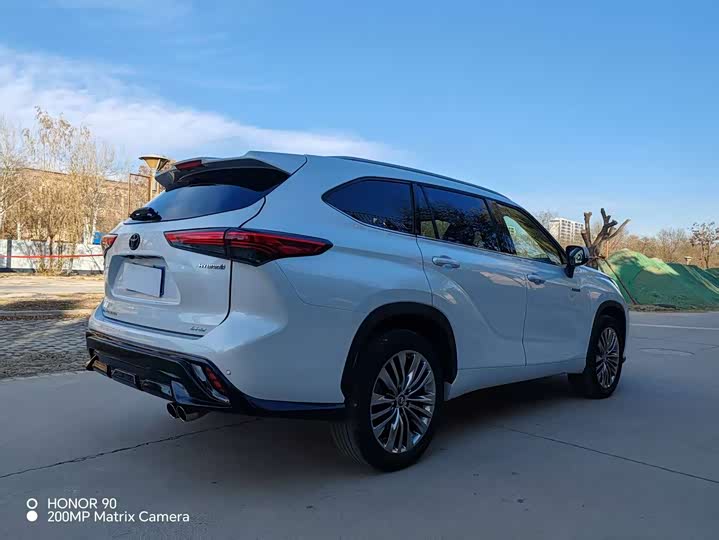 Фото 5 - Toyota Highlander