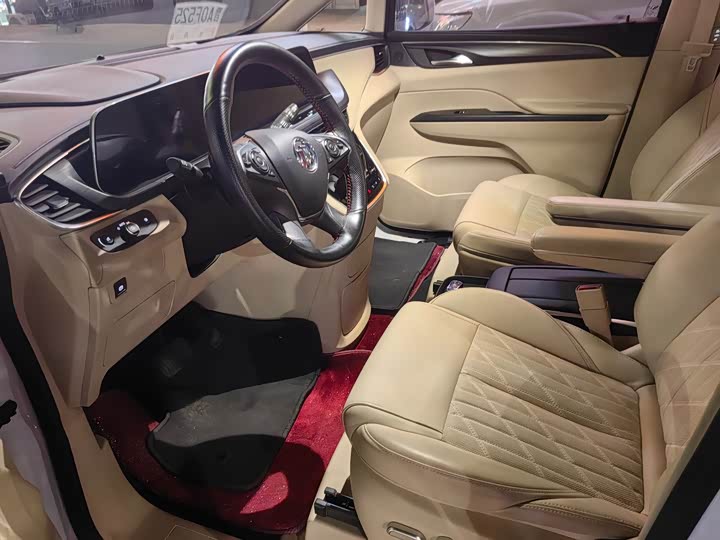 Фото 4 - Buick GL8 ES