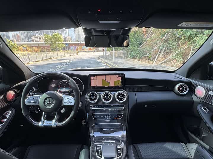 Фото 16 - Mercedes-Benz C-Class AMG