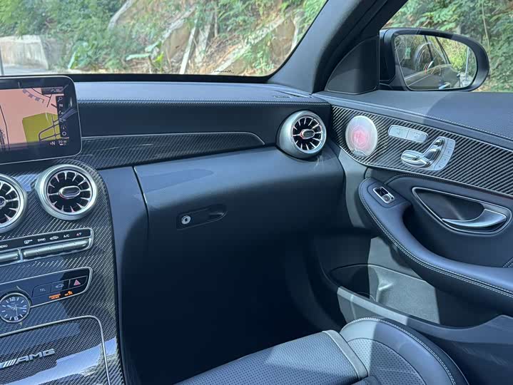 Фото 19 - Mercedes-Benz C-Class AMG