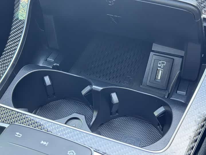 Фото 22 - Mercedes-Benz C-Class AMG