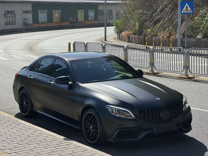 Фото 3 - Mercedes-Benz C-Class AMG