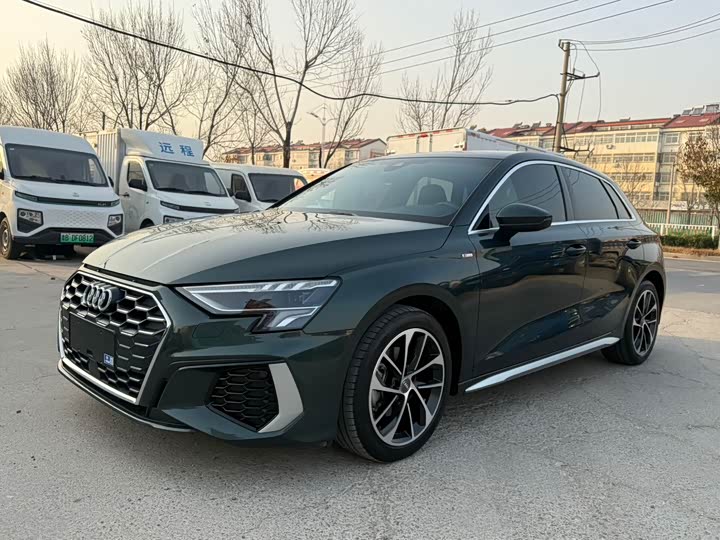 Фото 1 - Audi A3