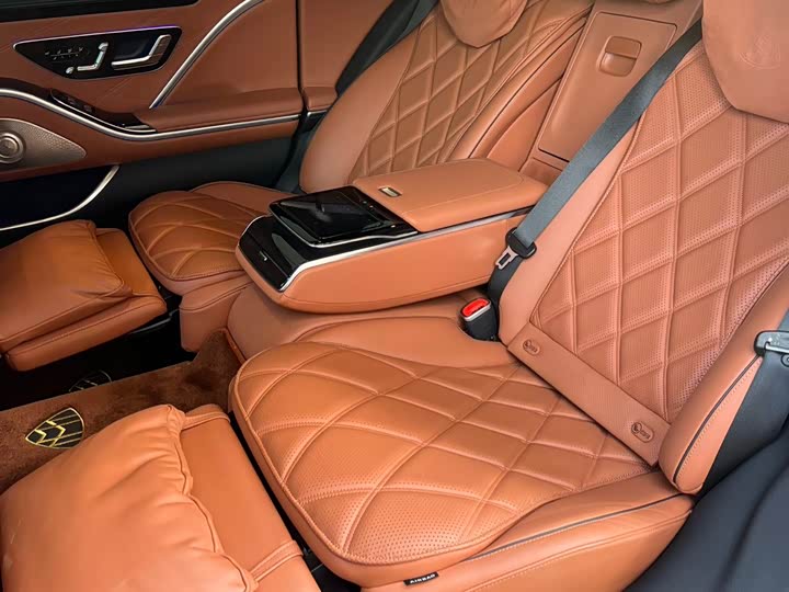 Фото 6 - Mercedes-Benz Maybach S-Class