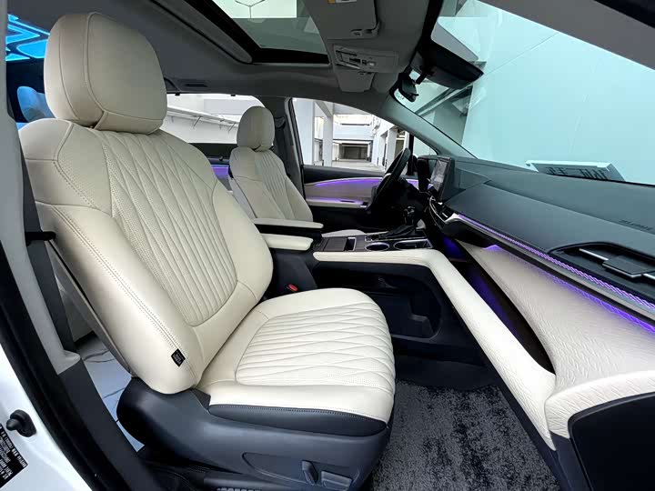 Фото 10 - Toyota Sienna