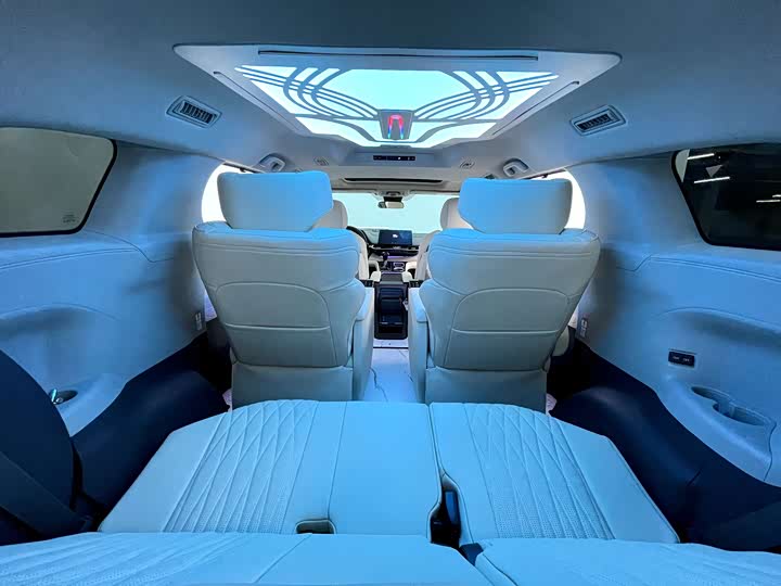 Фото 28 - Toyota Sienna