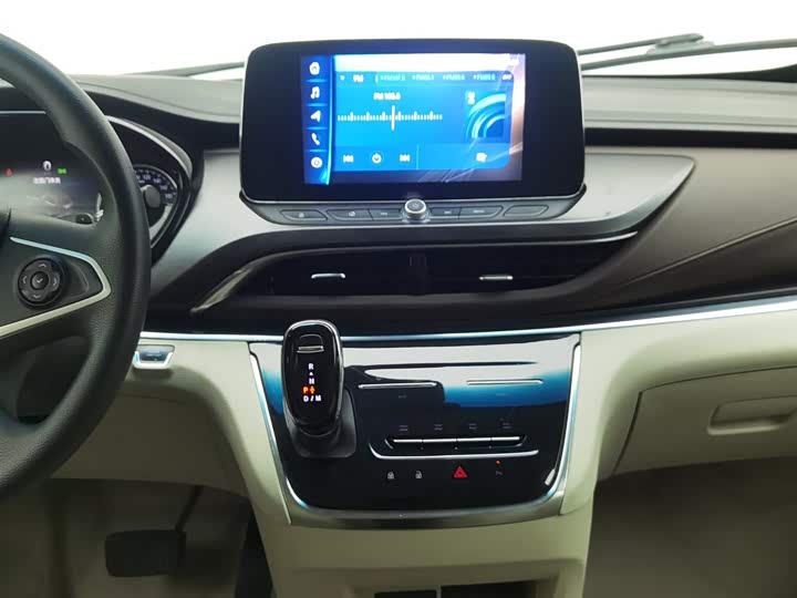 Фото 12 - Buick GL8 ES