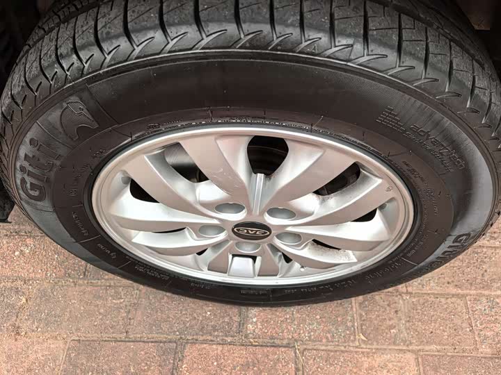 Фото 4 - JAC Refine M4