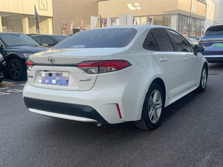 Фото 14 - Toyota Levin