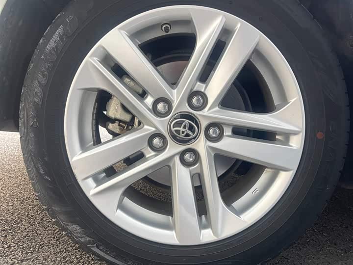 Фото 5 - Toyota Levin