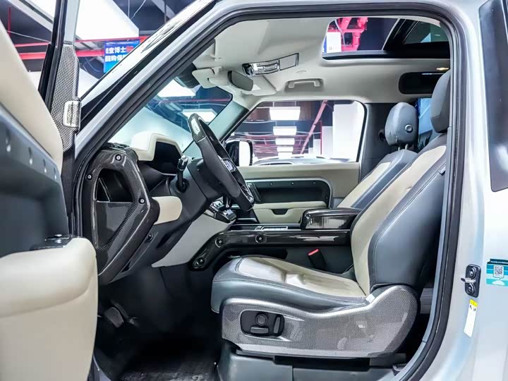 Фото 7 - Land Rover Defender