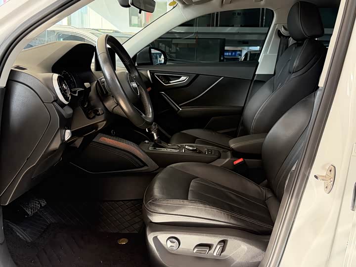 Фото 4 - Audi Q2L