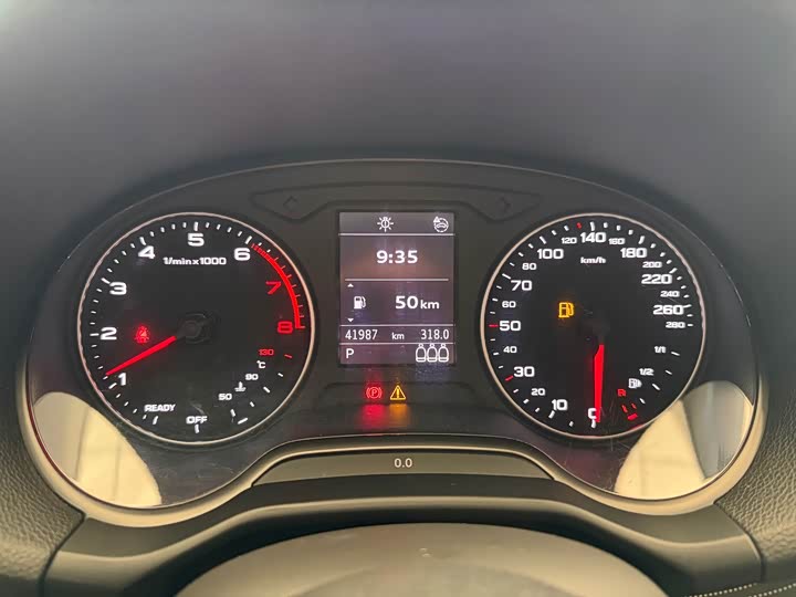 Фото 8 - Audi Q2L