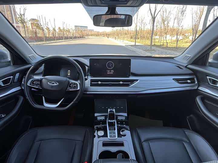 Фото 8 - Chery Tiggo 8