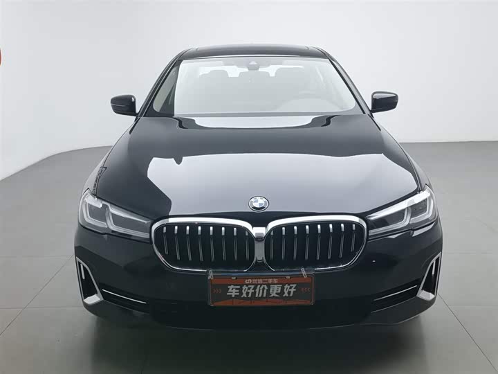 Фото 3 - BMW 5 Series