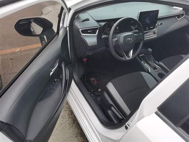 Фото 16 - Toyota Corolla