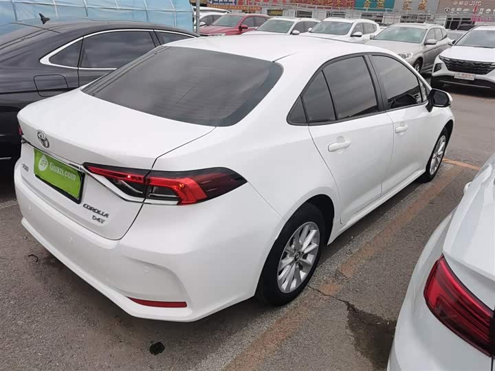 Фото 7 - Toyota Corolla