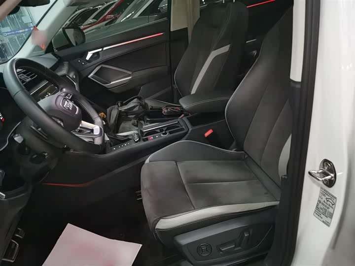 Фото 15 - Audi Q3