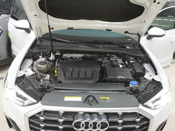 Фото 20 - Audi Q3