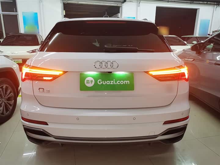 Фото 6 - Audi Q3