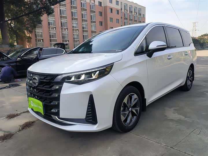 Фото 1 - GAC Trumpchi M6