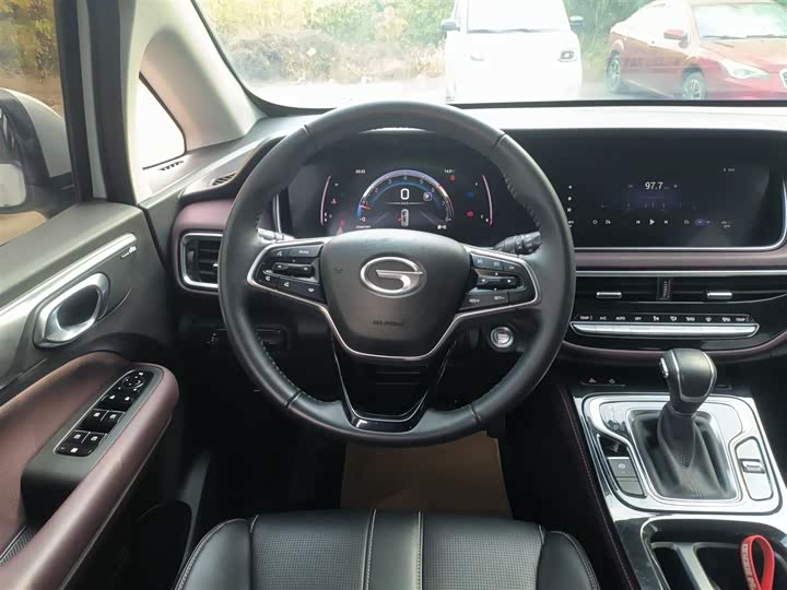 Фото 10 - GAC Trumpchi M6