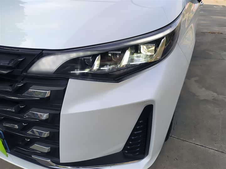 Фото 23 - GAC Trumpchi M6